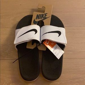 NWT men’s Nike slides